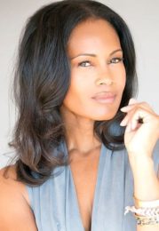 Robinne Lee